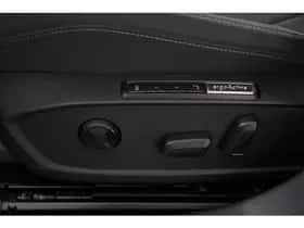 Volkswagen Golf (2021) thumbnail 9