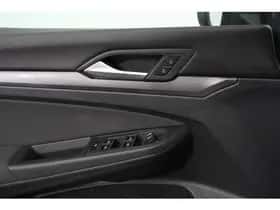 Volkswagen Golf (2022) thumbnail 11