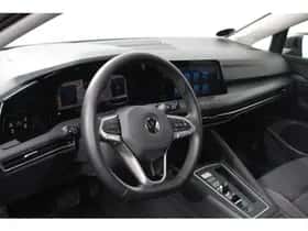 Volkswagen Golf (2022) thumbnail 9