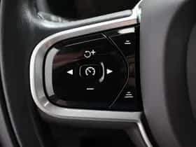 Volvo XC90 (2021) thumbnail 18