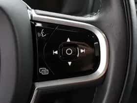 Volvo XC90 (2021) thumbnail 20