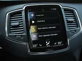 Volvo XC90 (2021) thumbnail 25