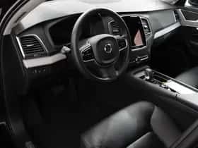 Volvo XC90 (2021) thumbnail 9