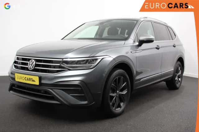 Volkswagen Tiguan (2022) thumbnail 1