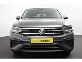Volkswagen Tiguan (2022) thumbnail 2