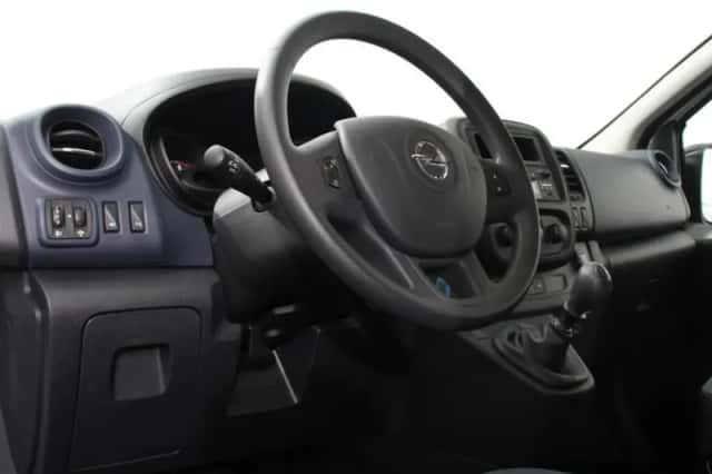 Opel Vivaro (2019) thumbnail 2