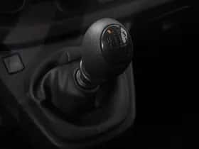 Opel Vivaro (2019) thumbnail 22