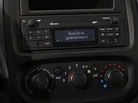 Opel Vivaro (2019) thumbnail 38