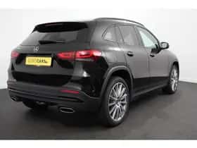 Mercedes-Benz GLA (2023) thumbnail 5
