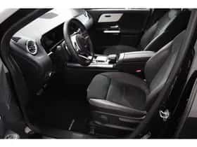 Mercedes-Benz GLA thumbnail 9