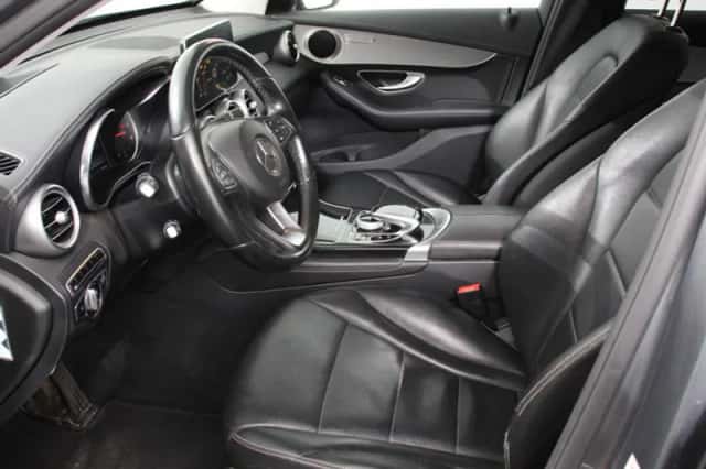 Mercedes-Benz GLC-Klasse (2016) thumbnail 2