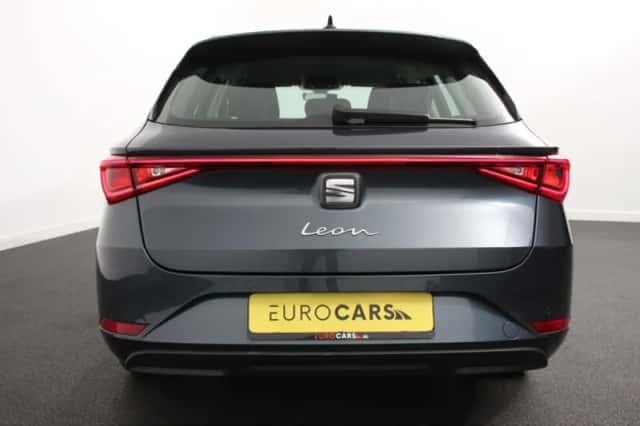 SEAT Leon (2021) thumbnail 4