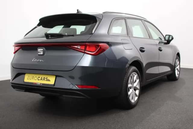 SEAT Leon (2021) thumbnail 5