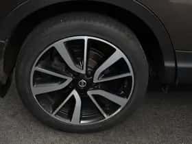 Nissan Qashqai (2017) thumbnail 2