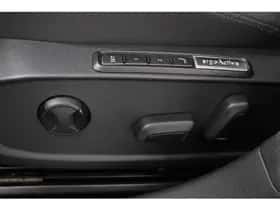 Volkswagen Golf (2021) thumbnail 25