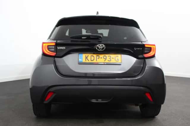 Toyota Yaris (2025) thumbnail 5