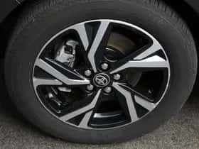 Toyota Yaris (2025) thumbnail 2