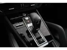 Porsche Cayenne (2023) thumbnail 17