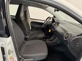 Volkswagen Up! (2022) thumbnail 18
