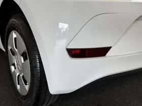 Volkswagen Up! (2022) thumbnail 23
