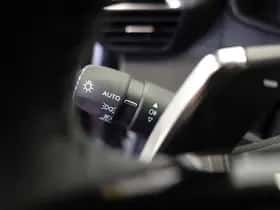 Peugeot 2008 (2024) thumbnail 17