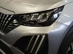 Peugeot 2008 (2024) thumbnail 4