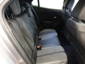 Peugeot 2008 (2024) thumbnail 40
