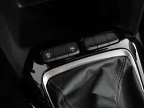 Opel Corsa (2023) thumbnail 18