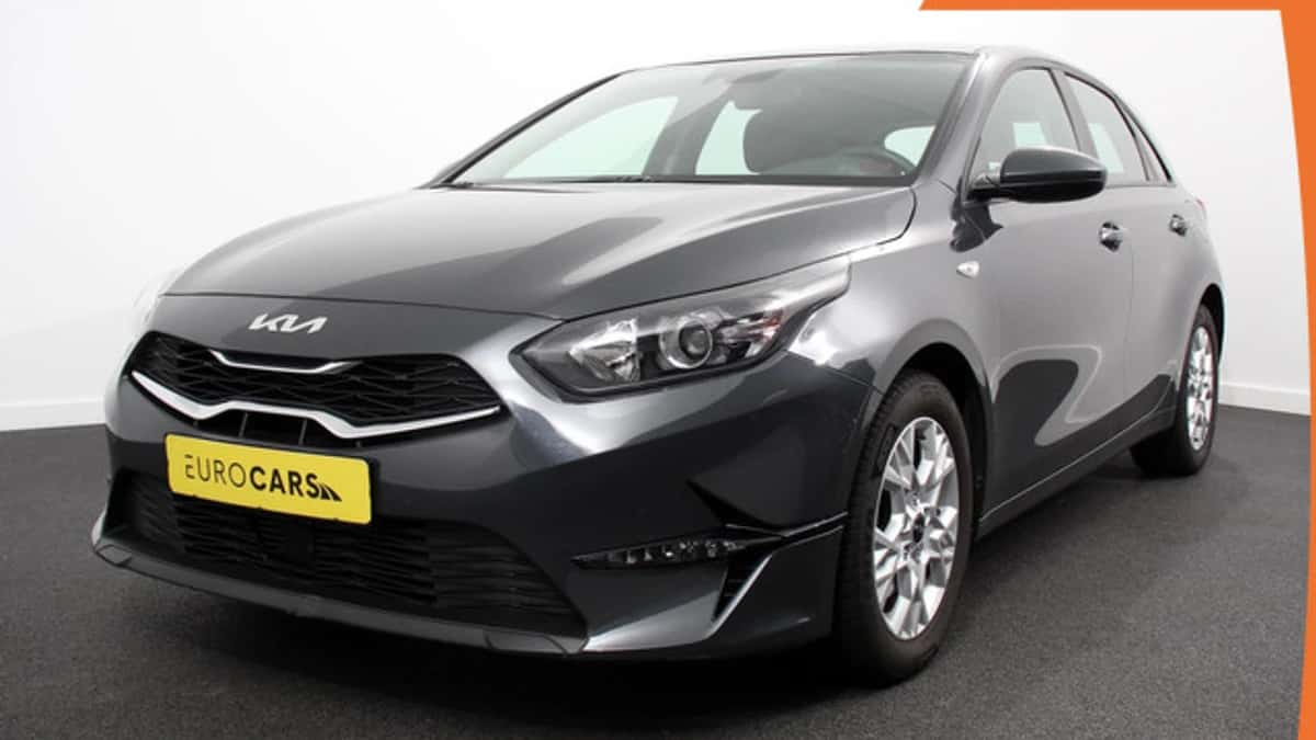Kia Ceed (2023) — foto 1