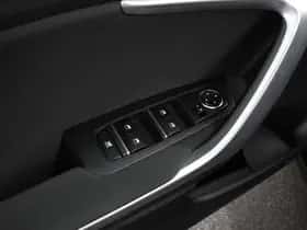 Kia Ceed (2023) thumbnail 11