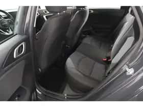 Kia Ceed (2023) thumbnail 23