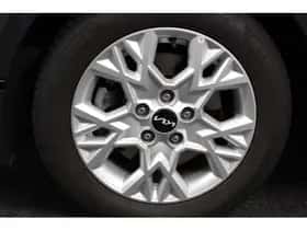 Kia Ceed (2023) thumbnail 4