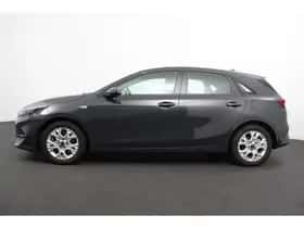 Kia Ceed (2023) thumbnail 8