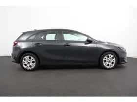 Kia Ceed (2023) thumbnail 9
