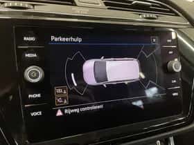 Volkswagen Touran thumbnail 22