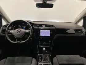 Volkswagen Touran thumbnail 28