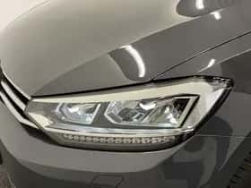 Volkswagen Touran thumbnail 32