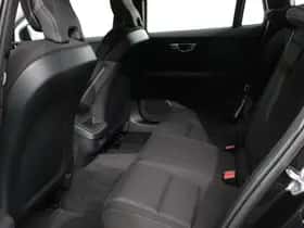 Volvo V60 (2021) thumbnail 12