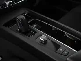 Volvo V60 (2021) thumbnail 17