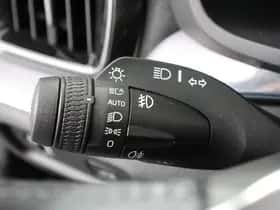 Volvo V60 (2021) thumbnail 18