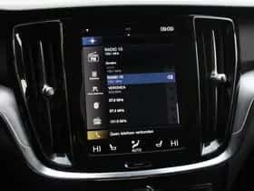 Volvo V60 (2021) thumbnail 30