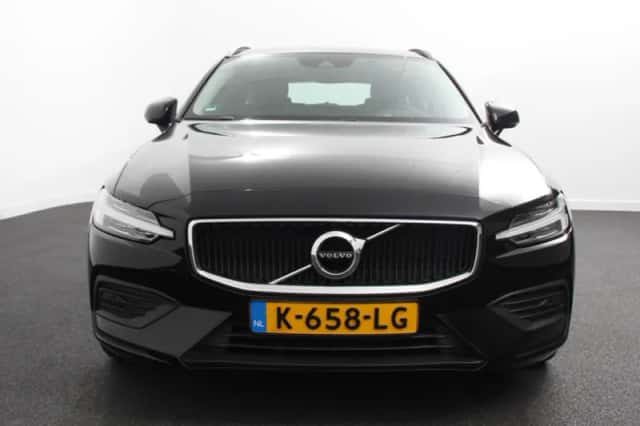 Volvo V60 (2021) thumbnail 4