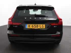 Volvo V60 (2021) thumbnail 5
