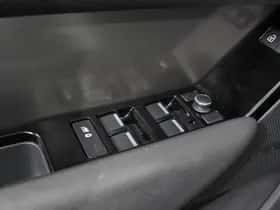 Land Rover Range Rover Velar (2022) thumbnail 21
