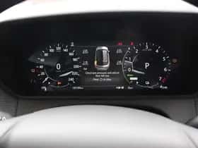Land Rover Range Rover Velar (2022) thumbnail 29