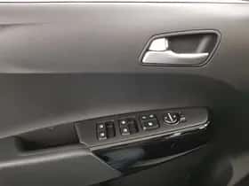 Kia Picanto (2022) thumbnail 14