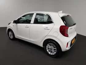 Kia Picanto (2022) thumbnail 21