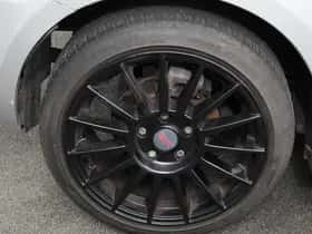 Suzuki Swift (2013) thumbnail 2