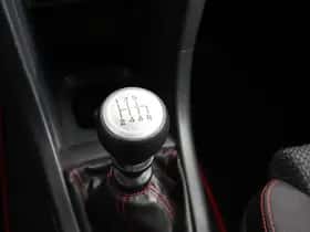 Suzuki Swift (2013) thumbnail 16