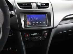 Suzuki Swift (2013) thumbnail 3